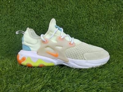 100% Imported Shoes Fresh Lot Size Available Only 5, 6, 7
