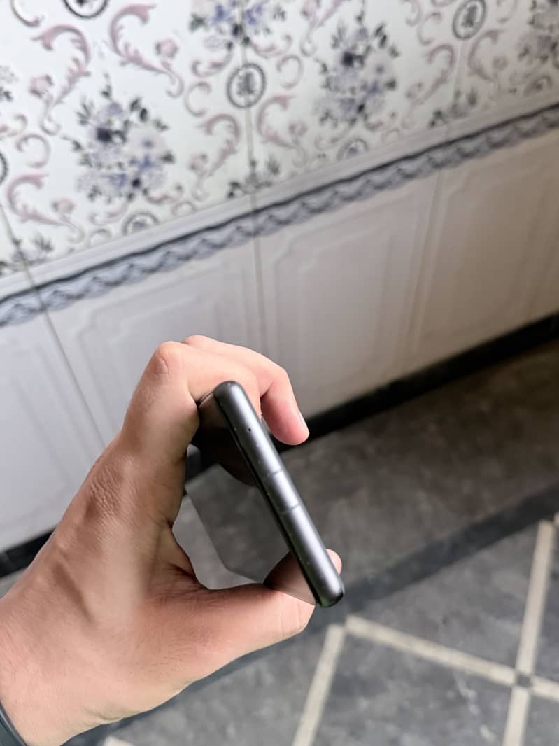 Google Pixel 7a 4