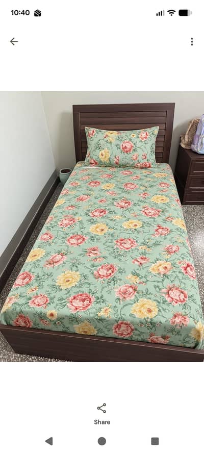 single bed with mattress 6.5 by 3.5