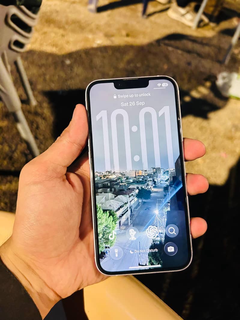 Apple iPhone 14 4