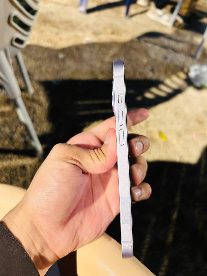 Apple iPhone 14 5