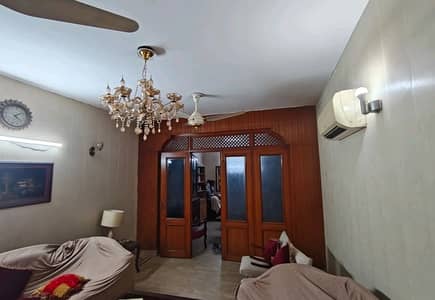 Prime Location House Of 5 Marla Is Available In Contemporary Neighborhood Of Johar Town