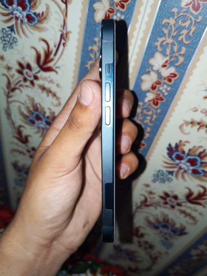 Apple iPhone 14 1