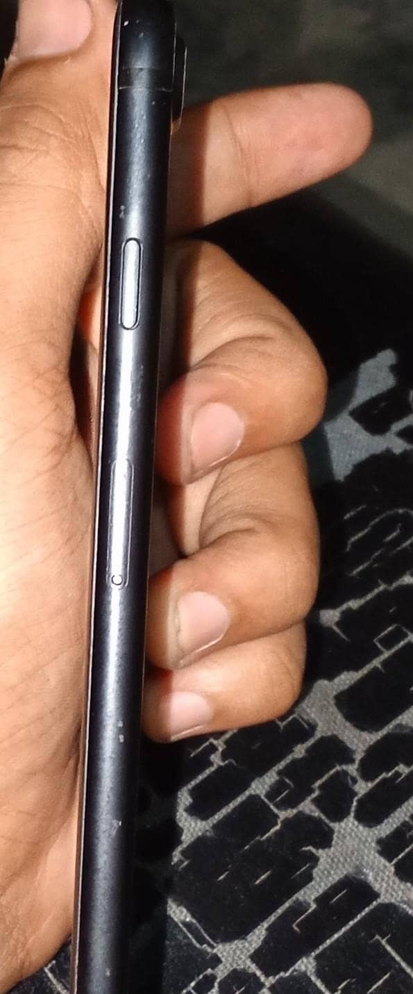 Apple iPhone 7 Plus 1