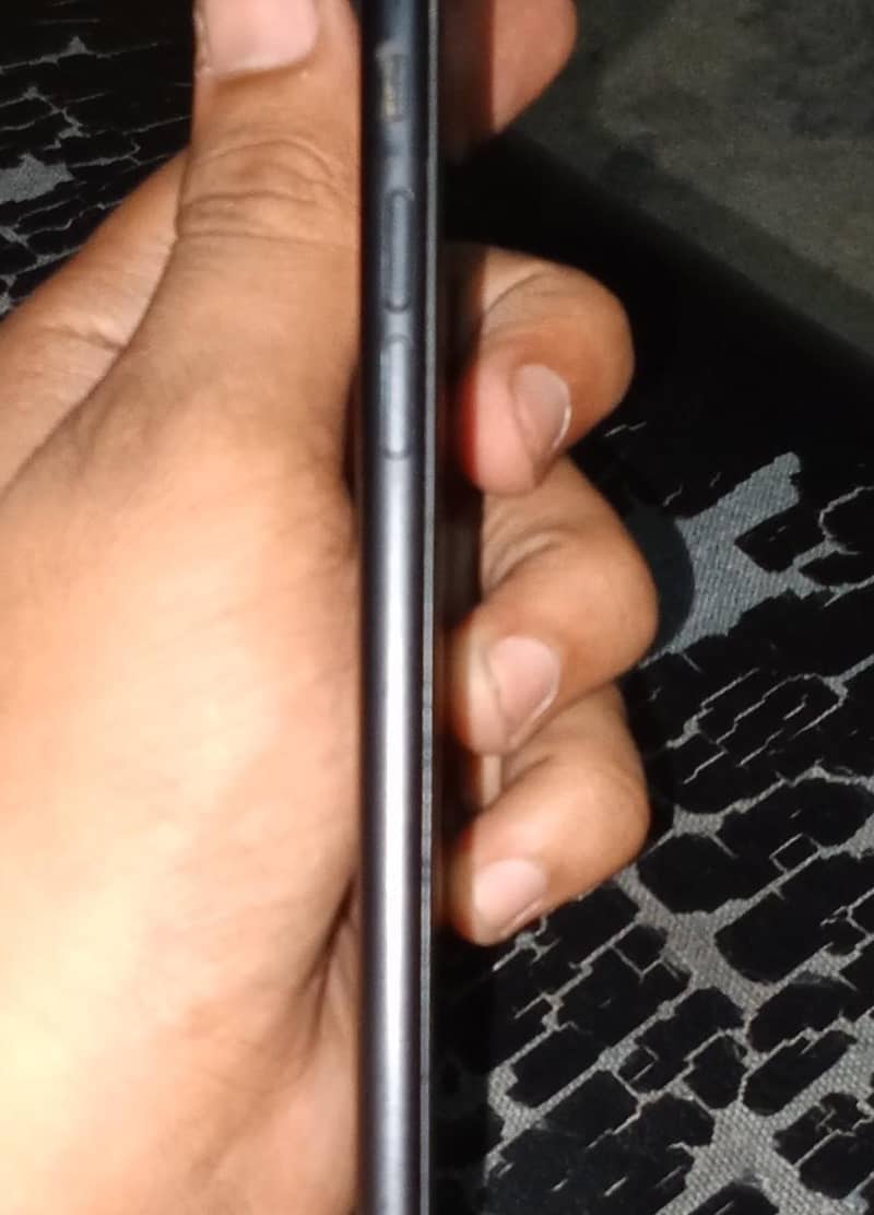 Apple iPhone 7 Plus 2
