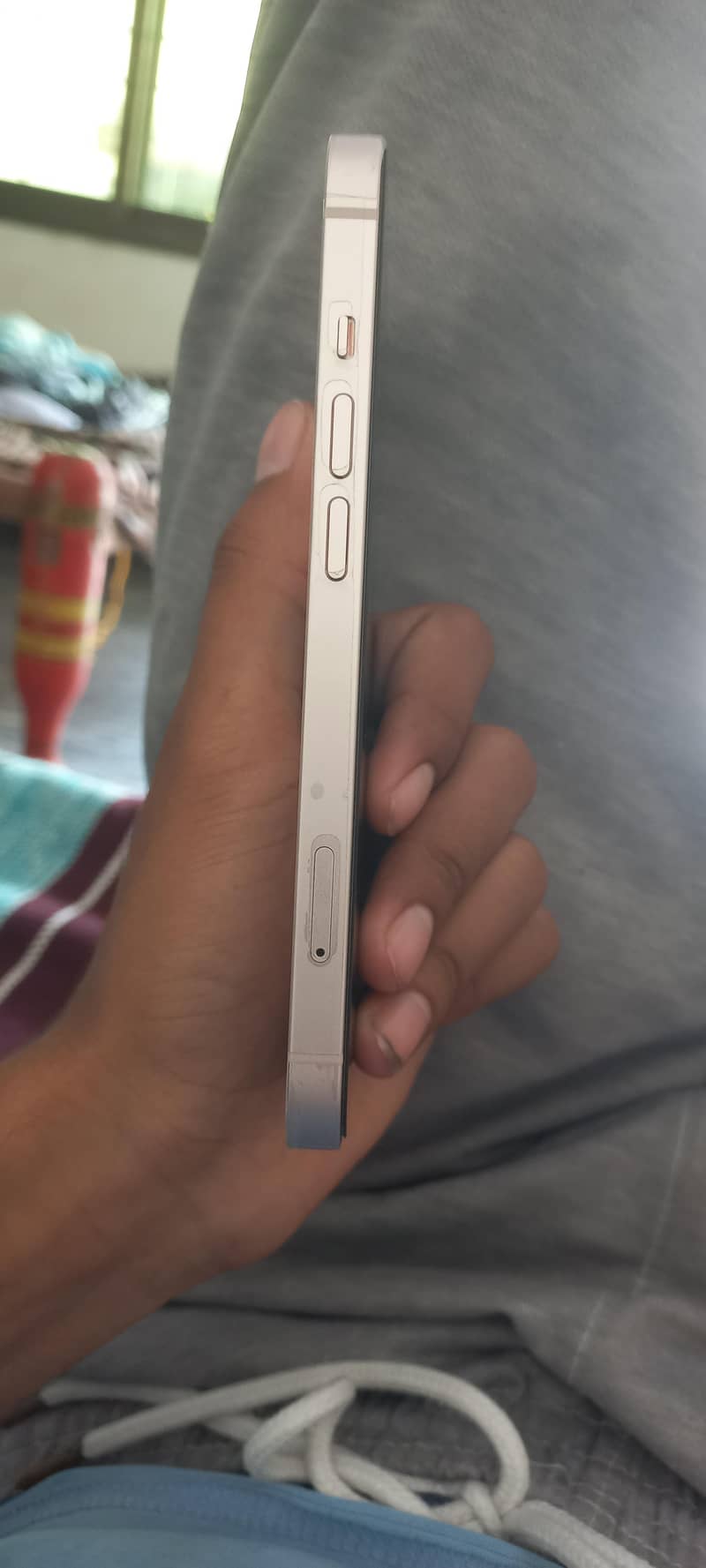 Apple iPhone 13 1