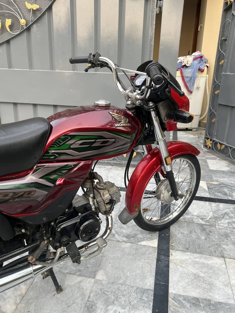 CD 70 Dream 3