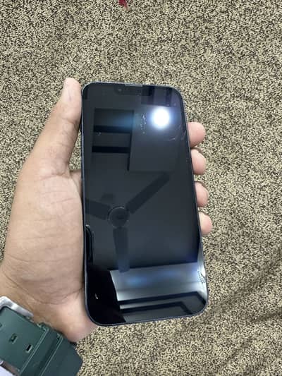 Apple iPhone 13