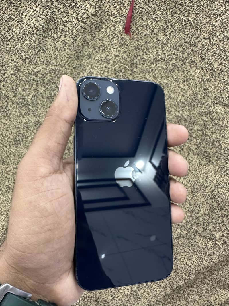 Apple iPhone 13 2