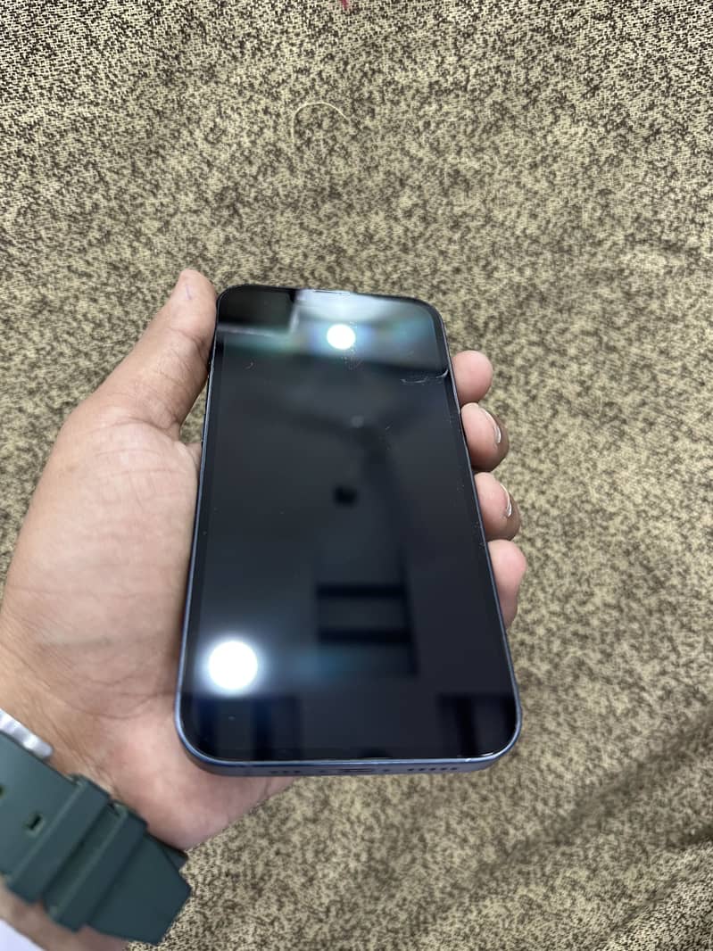 Apple iPhone 13 3