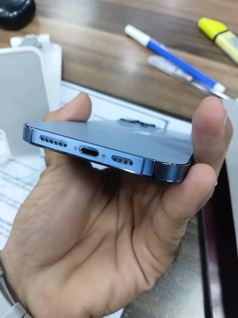 Apple iPhone 13 Pro Max 5
