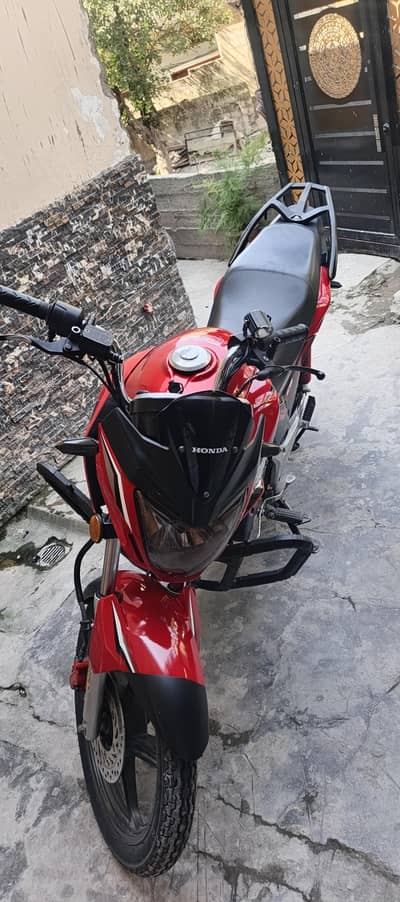CB 150F