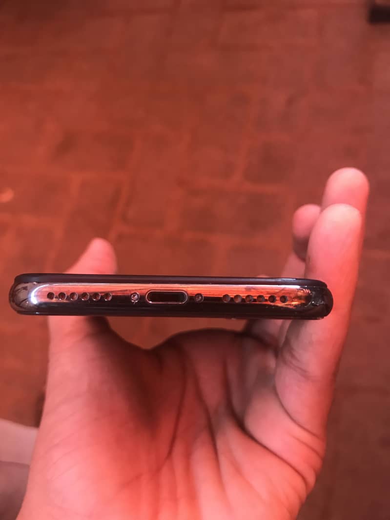Apple iPhone X 2