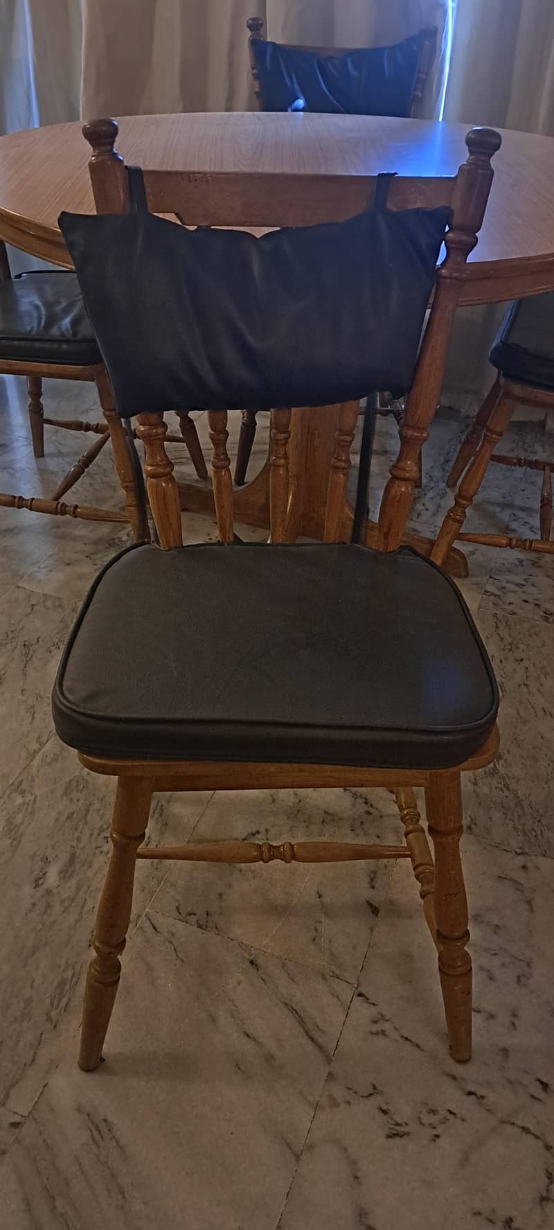Dining table with chairs 4