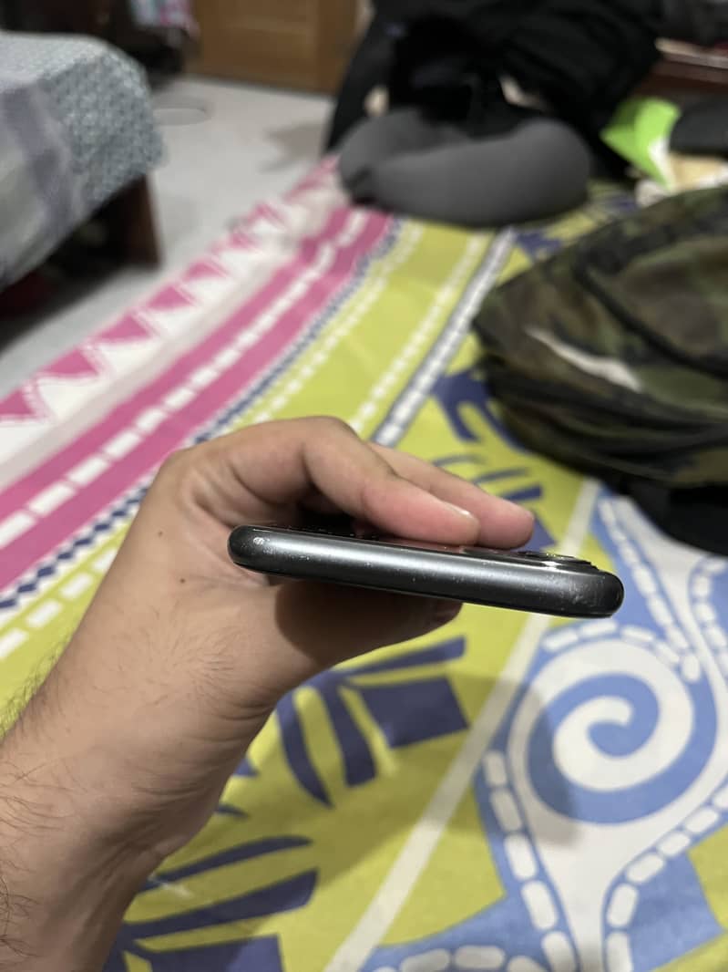 Apple iPhone 11 2