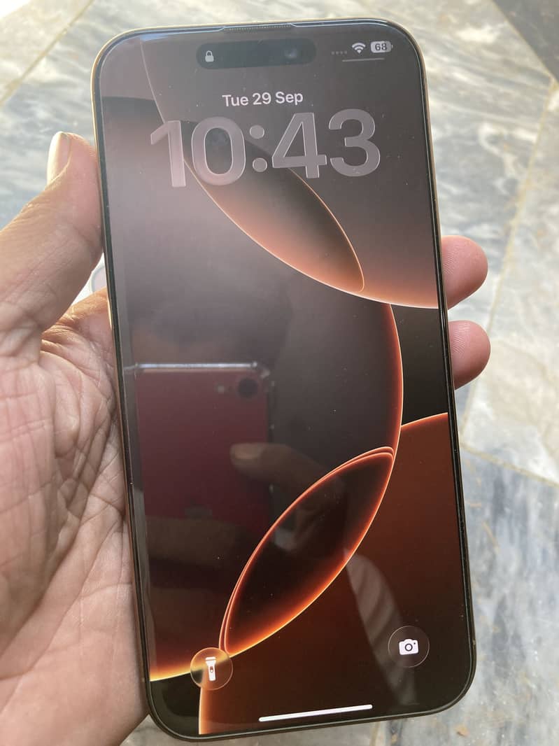 Apple iPhone 16 Pro Max 3