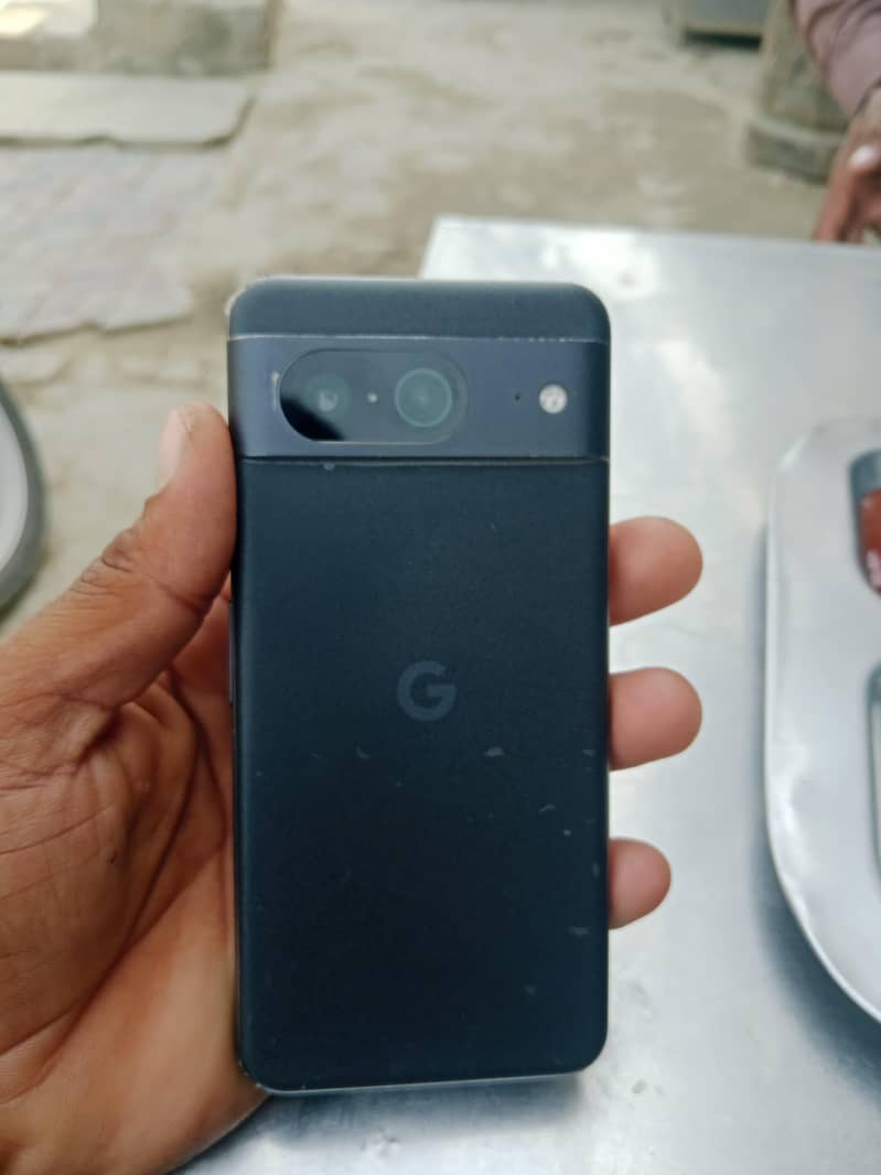 Google Pixel 8 3