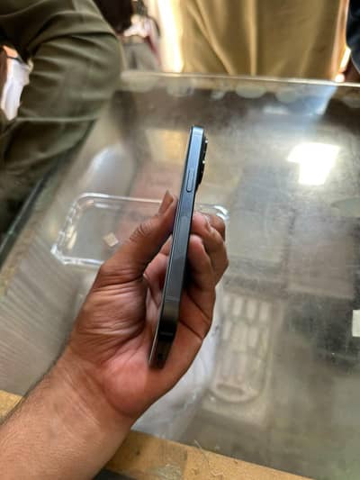 Apple iPhone 15 Pro