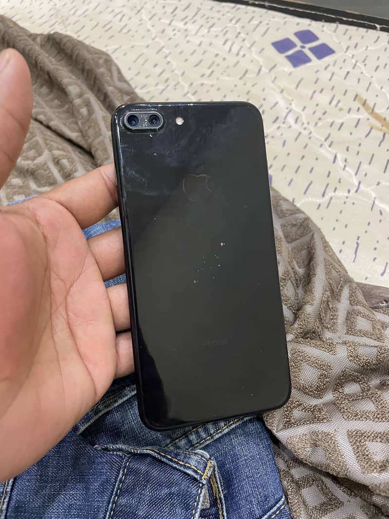 Apple iPhone 7 Plus 4