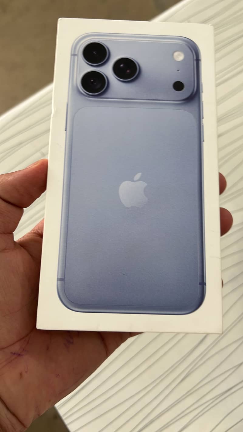 Apple iPhone 18 Pro Max 2