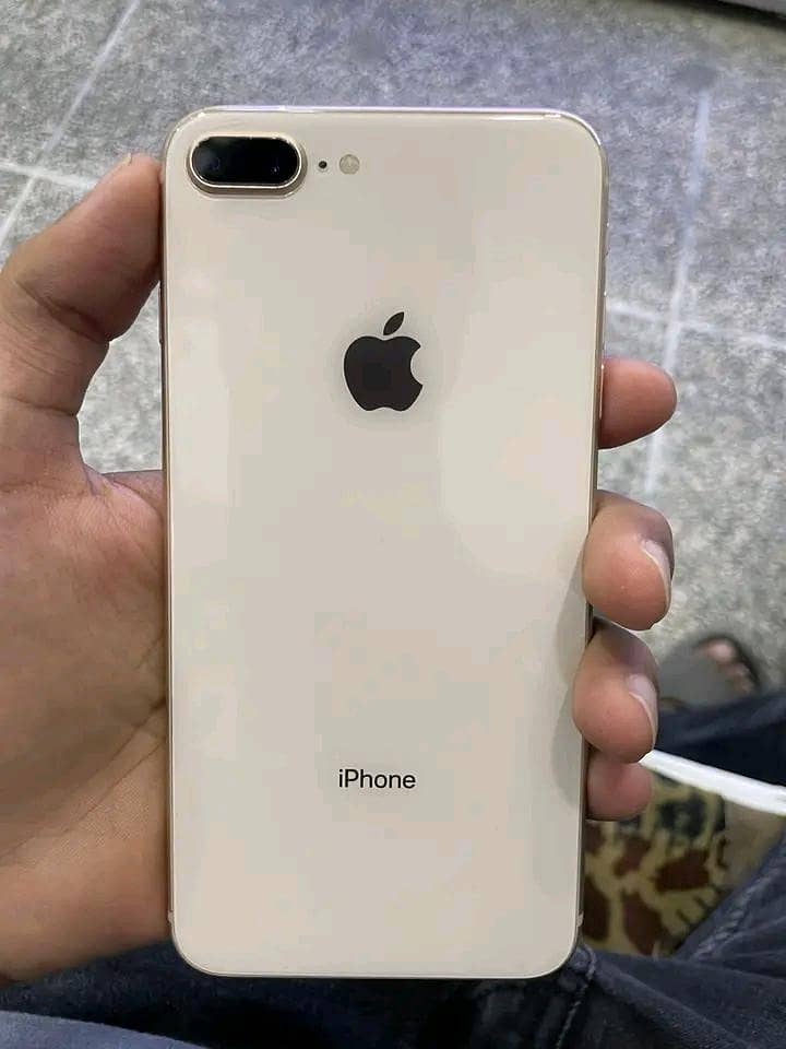 Apple iPhone 8 Plus 0