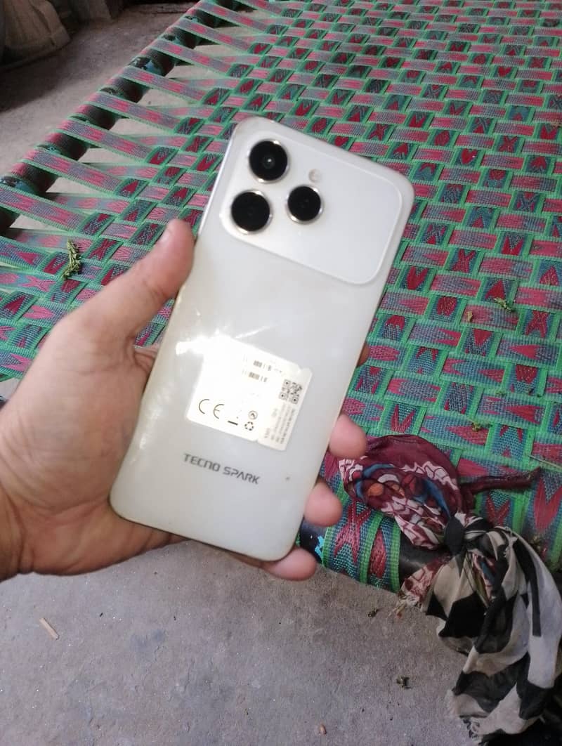 Tecno spark 40 7