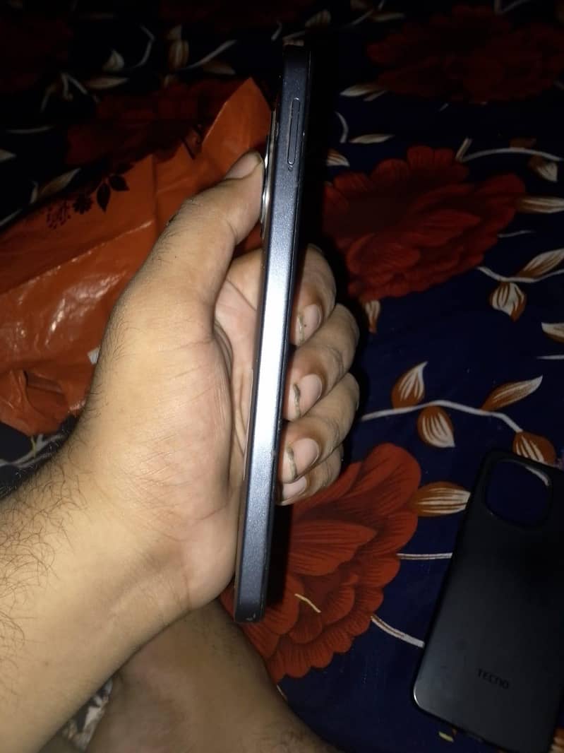 Tecno Spark 40c 5