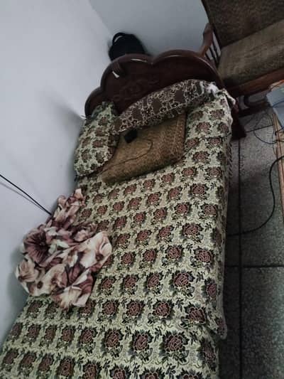02 Single Bed