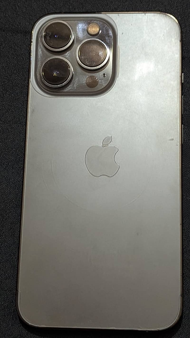 Apple iPhone 13 Pro 3