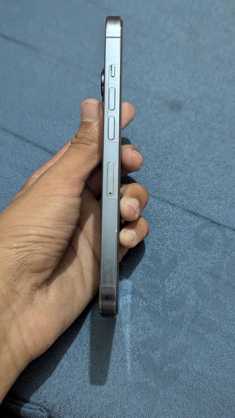 Apple iPhone 13 Pro 6