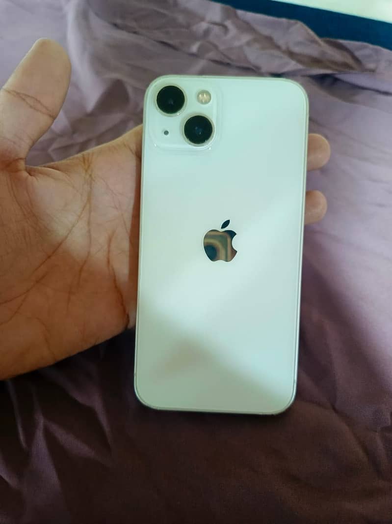 Apple iPhone 13 0