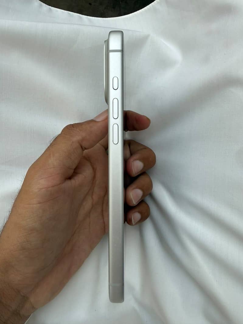 Apple iPhone 17 Pro Max 1