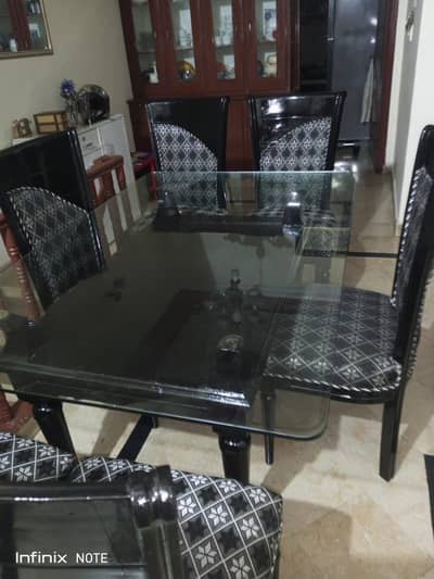 Dinning Table for 6 person like brand new condition