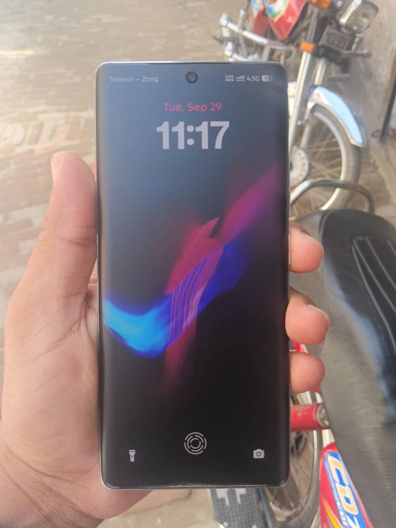 Tecno CAMON 40 Pro 3