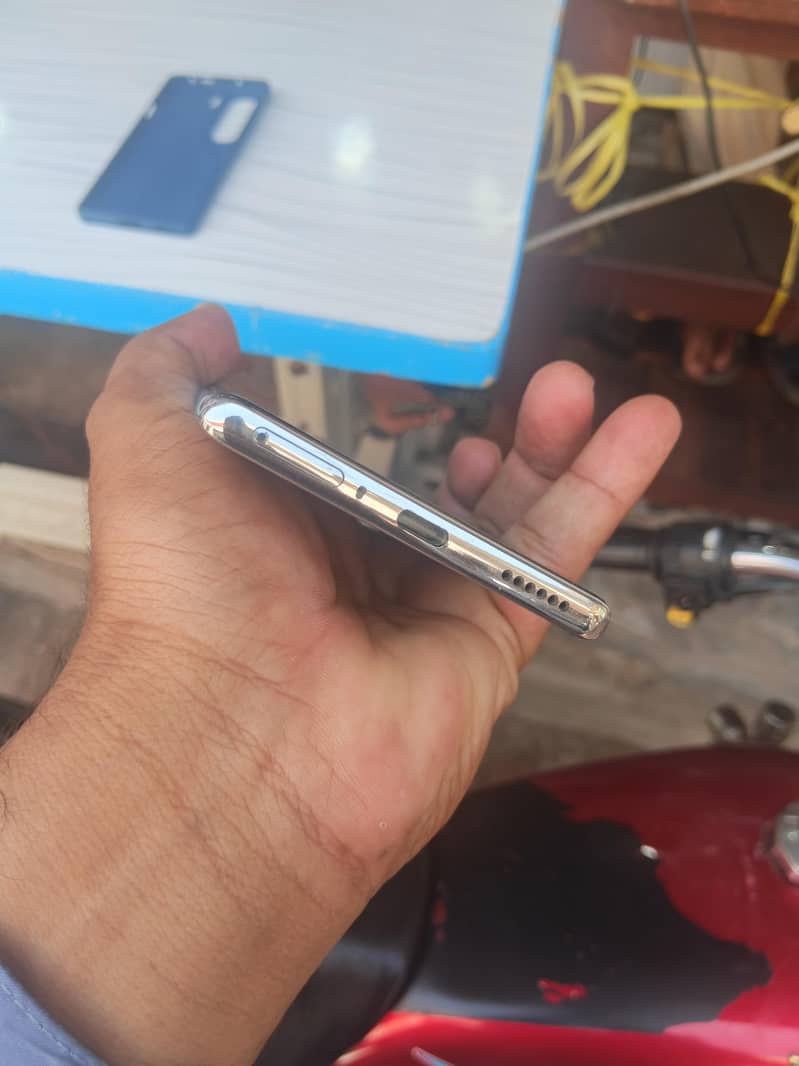 Tecno CAMON 40 Pro 5