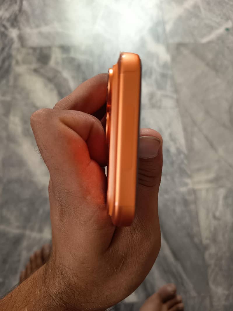 Apple iPhone 17 Pro Max 3