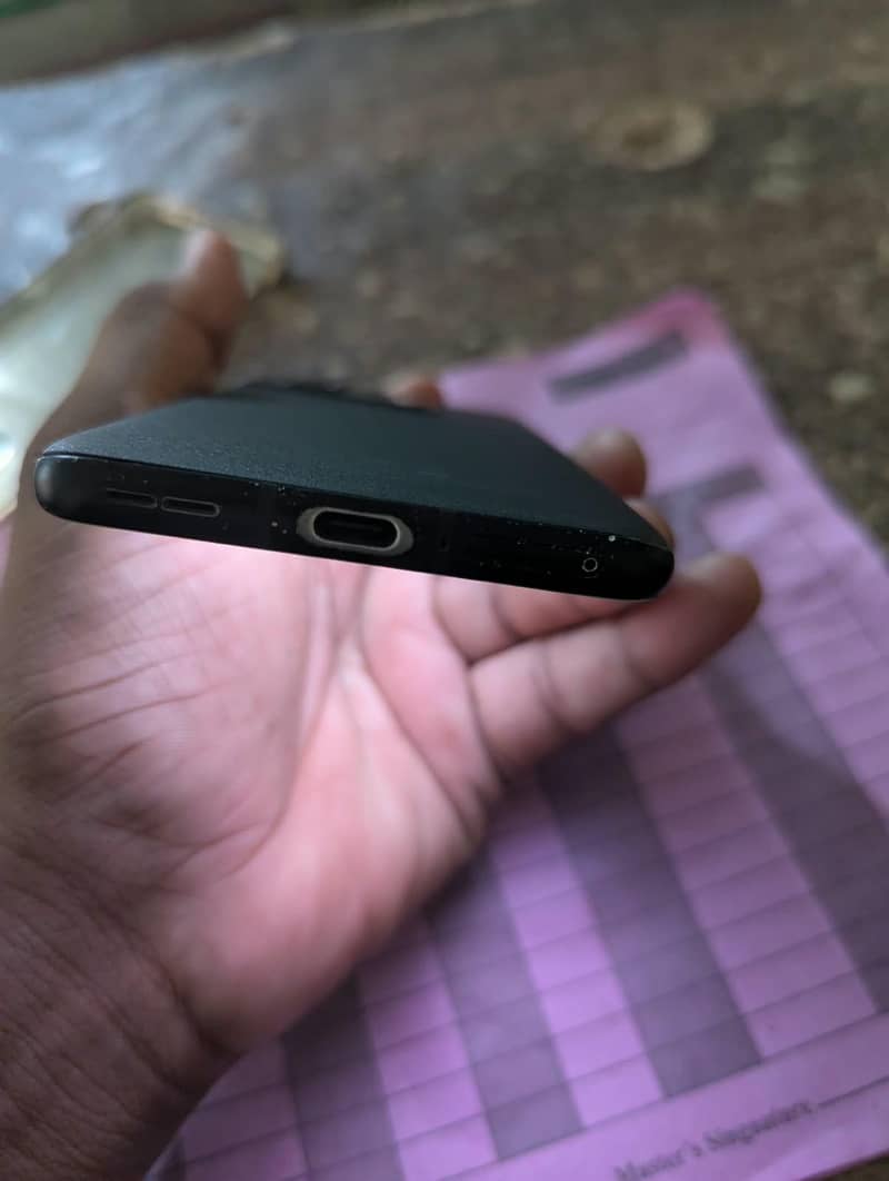 One Plus 10 Pro 4