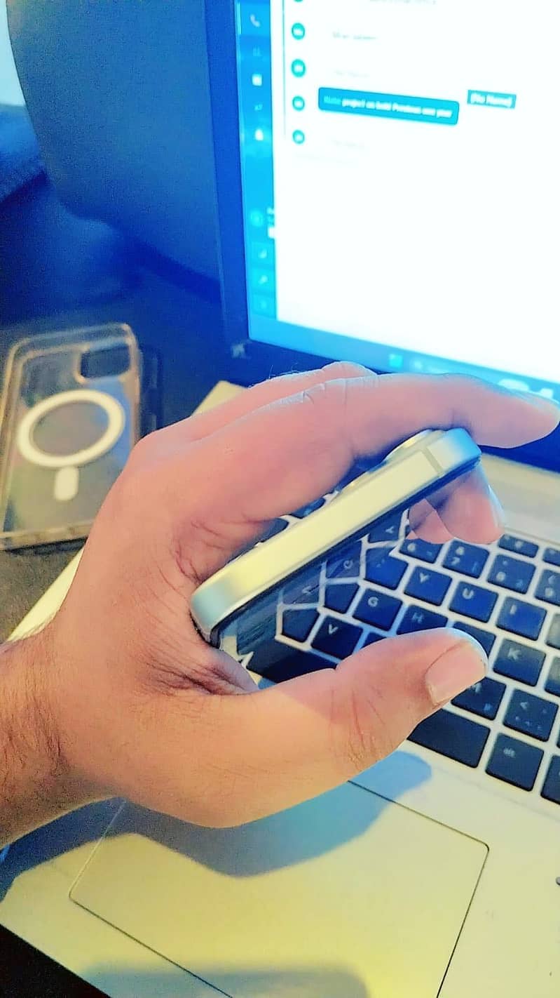Apple iPhone 15 2