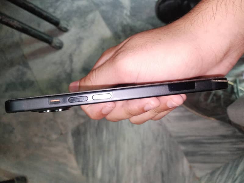 Apple iPhone 15 3