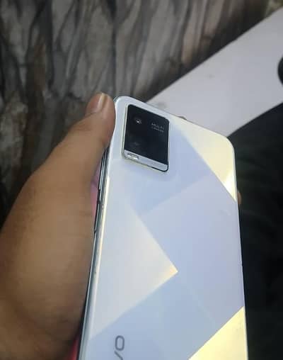 Vivo Y21
