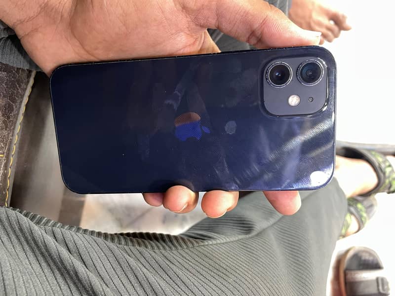 Apple iPhone 12 0