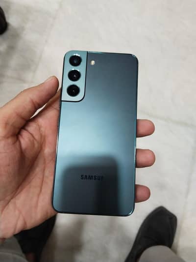 Samsung S22