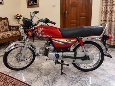 Honda CD70 2015 .     + 03279583582