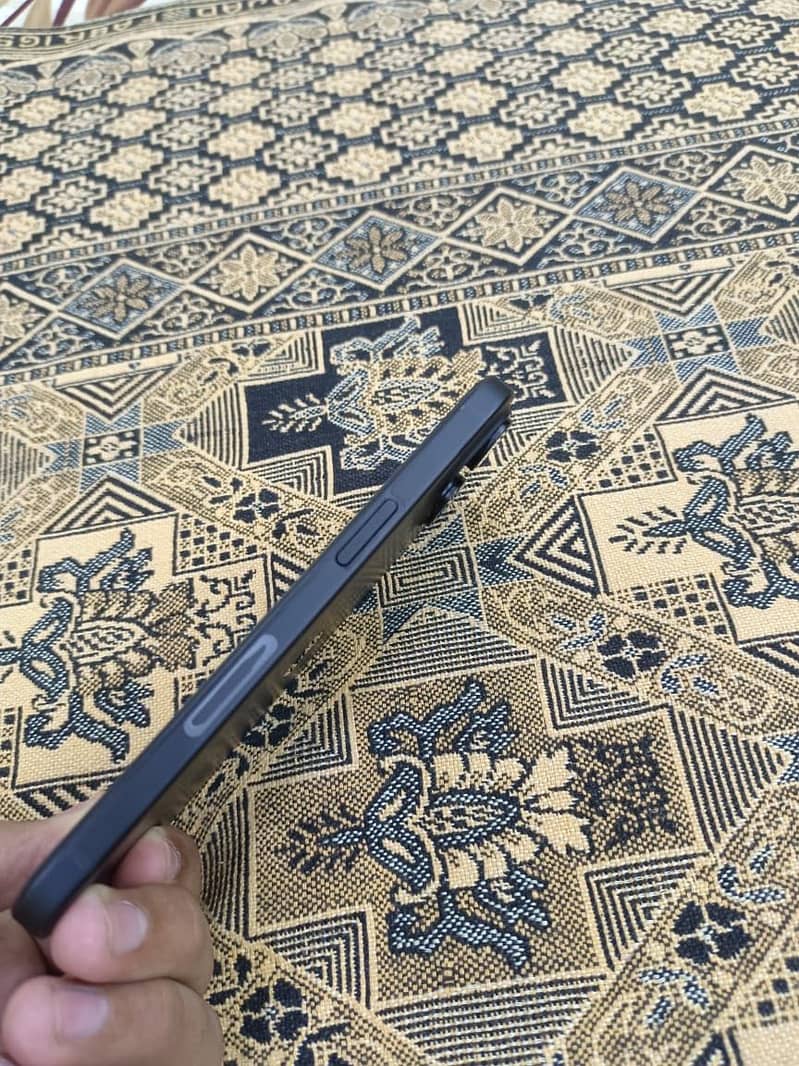 Apple iPhone 15 1