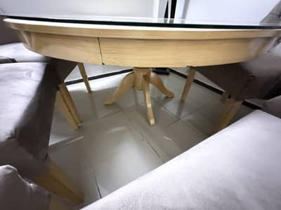 Dinning table with 6 chairs