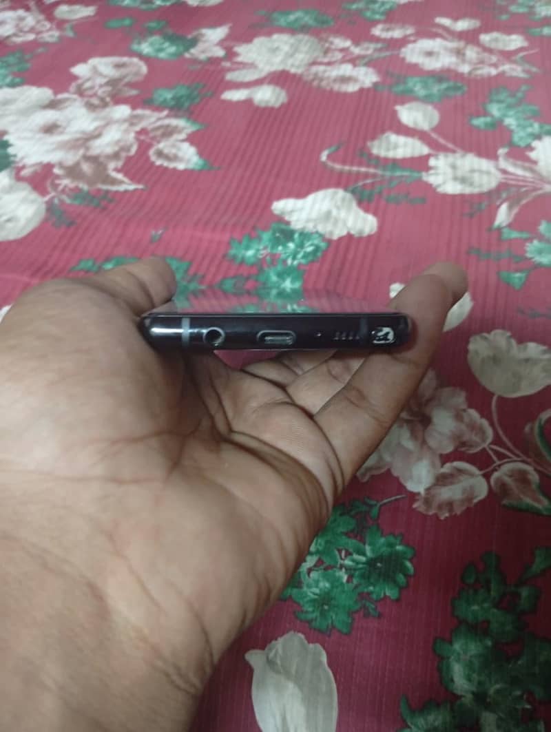 Samsung note 8 4