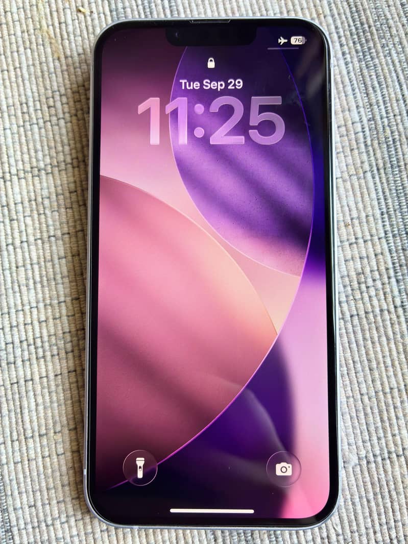 Apple iPhone 14 3