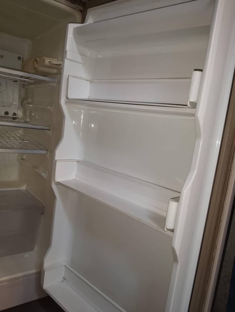 Refrigerator 1
