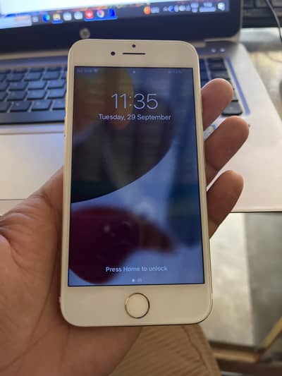 Apple iPhone 7