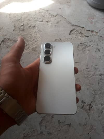 Infinix Hot 60i